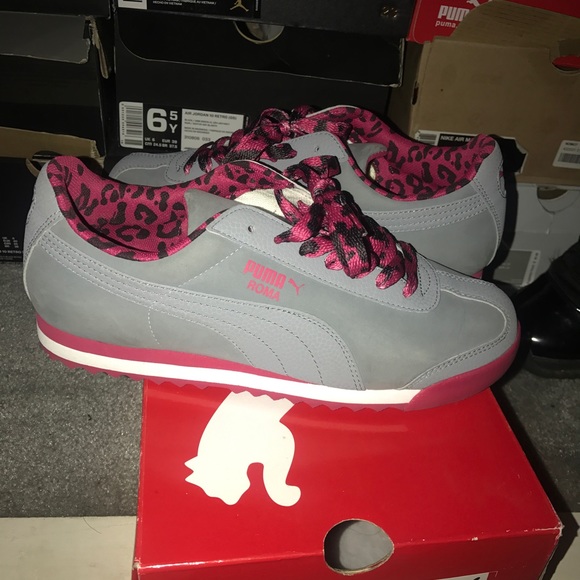 Pumas - Picture 2 of 2